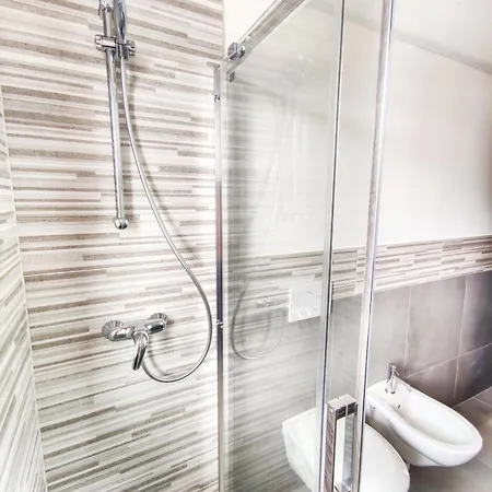 Apartment Confortevole Trilocale Filzi
